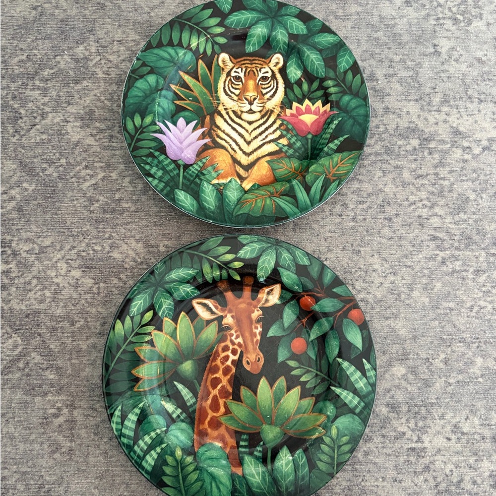 The Sakura Table Jungle Salad Plates - Set of 2 Giraffe Tiger